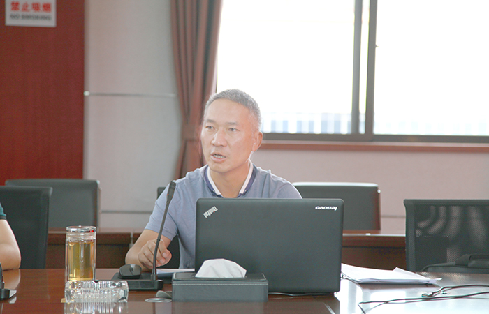董事長(cháng)小.jpg